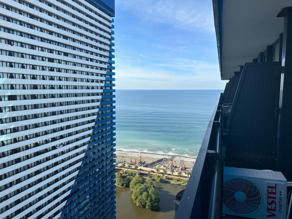 Ferienwohnung Orbi City Black Sea View Batumi Exterior foto