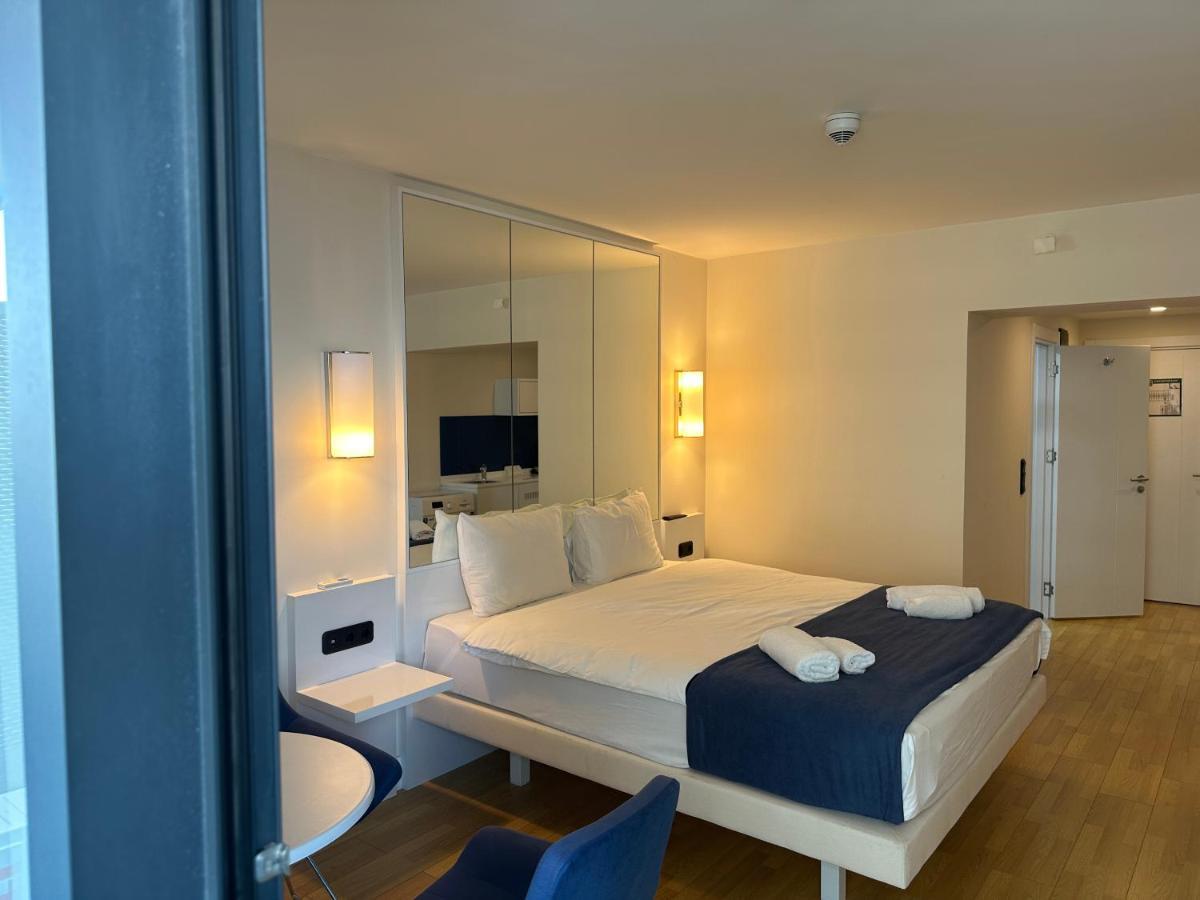 Ferienwohnung Orbi City Black Sea View Batumi Exterior foto