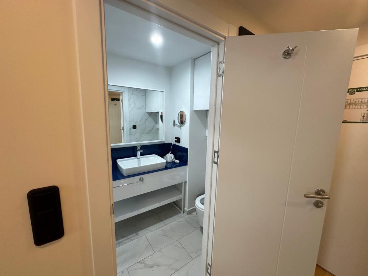 Ferienwohnung Orbi City Black Sea View Batumi Exterior foto