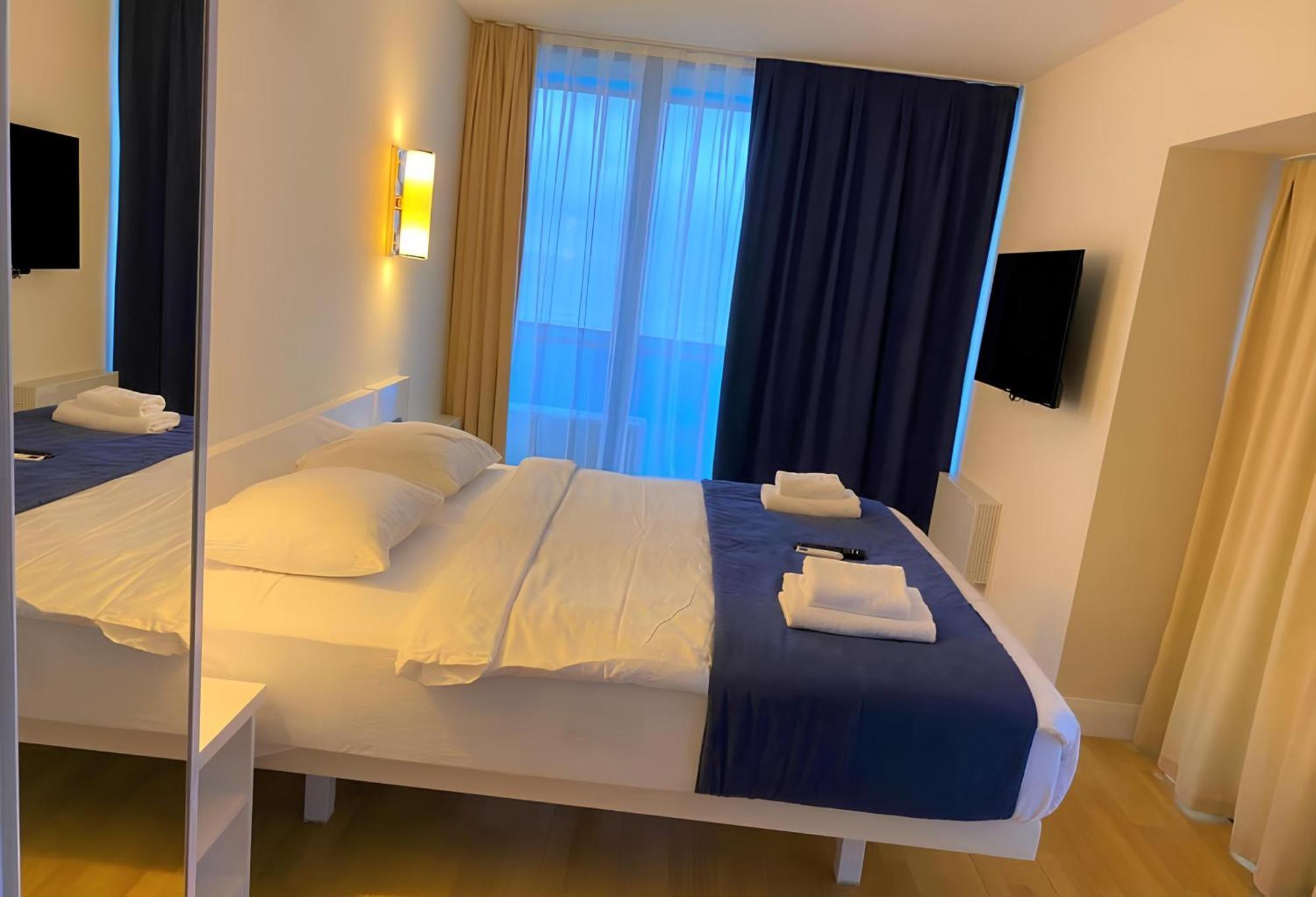 Ferienwohnung Orbi City Black Sea View Batumi Exterior foto