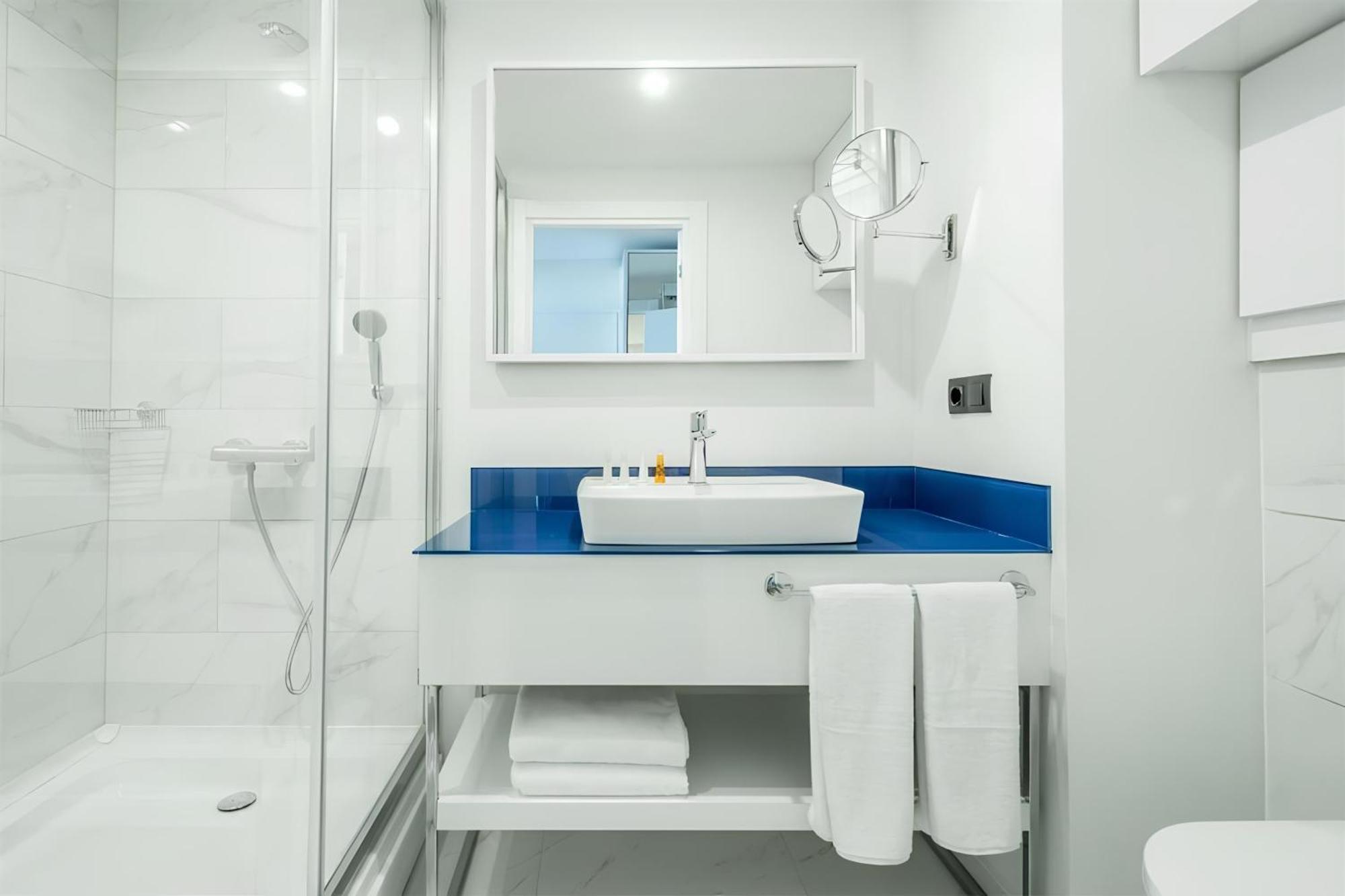 Ferienwohnung Orbi City Black Sea View Batumi Exterior foto