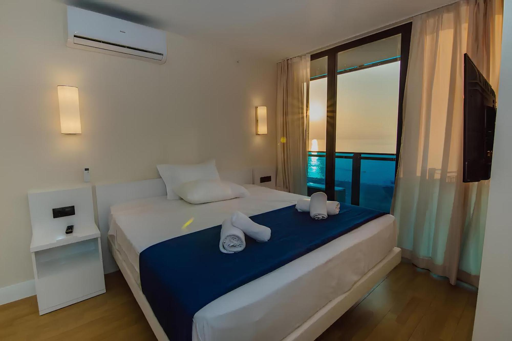Ferienwohnung Orbi City Black Sea View Batumi Exterior foto